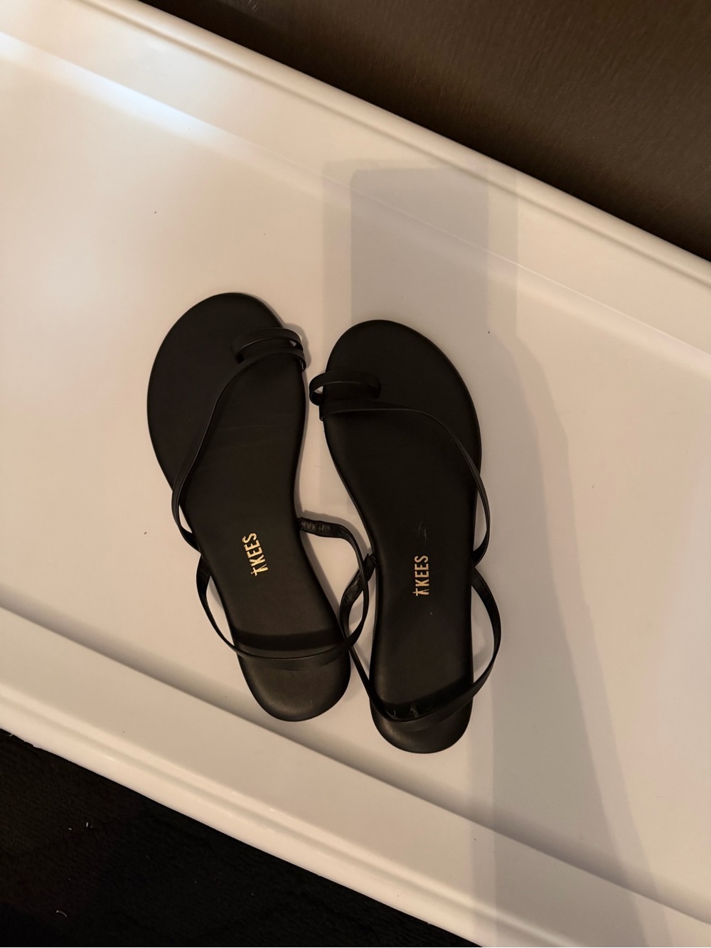 TKEES Black Minimal Strappy Leather Sandals